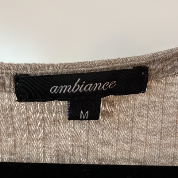 Tan Sleeveless top with side slit (Medium) - Picture 3 of 6